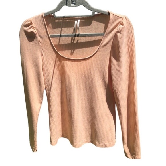 By Anthropologie Peach Size XS puffed pleated shoulder long sleeve Scoo… - Picture 6 of 8
